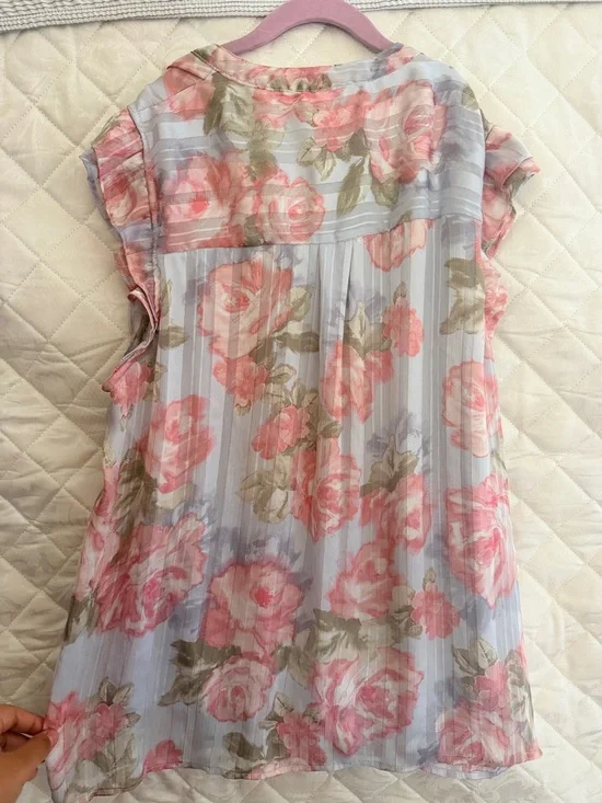 Pink Floral Ruffle Button-Front Blouse - Picture 4 of 4